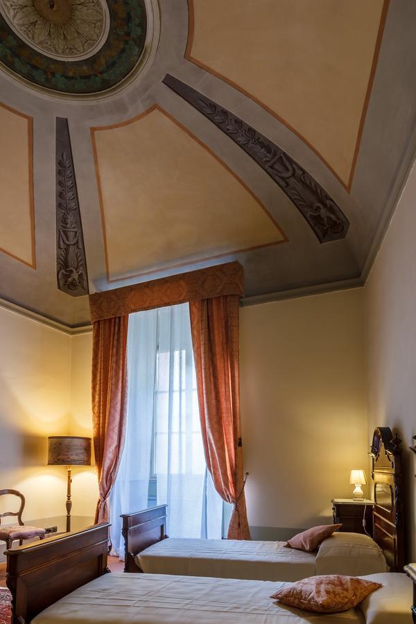 Dimora Storica Palazzo Puccini Bed & Breakfast Пистоя Екстериор снимка