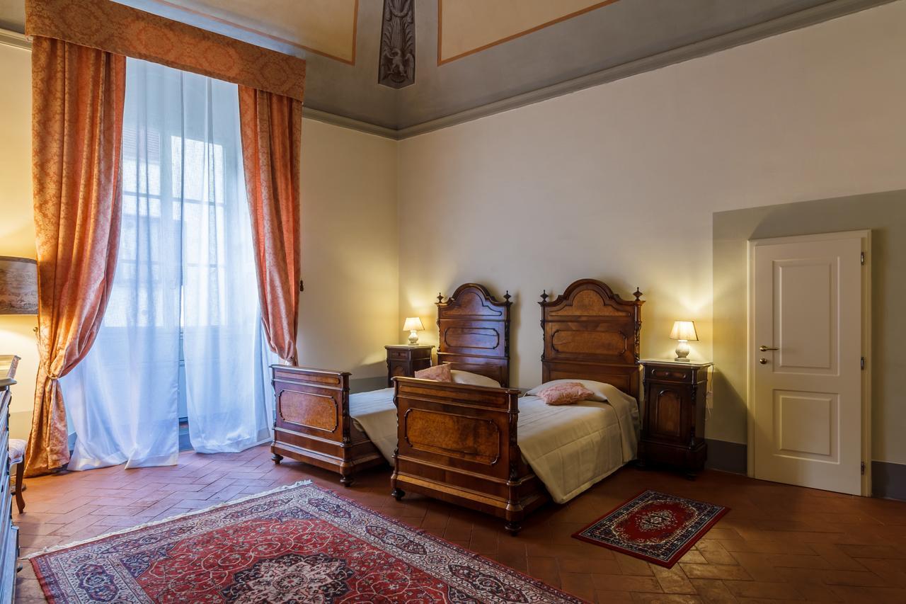 Dimora Storica Palazzo Puccini Bed & Breakfast Пистоя Екстериор снимка